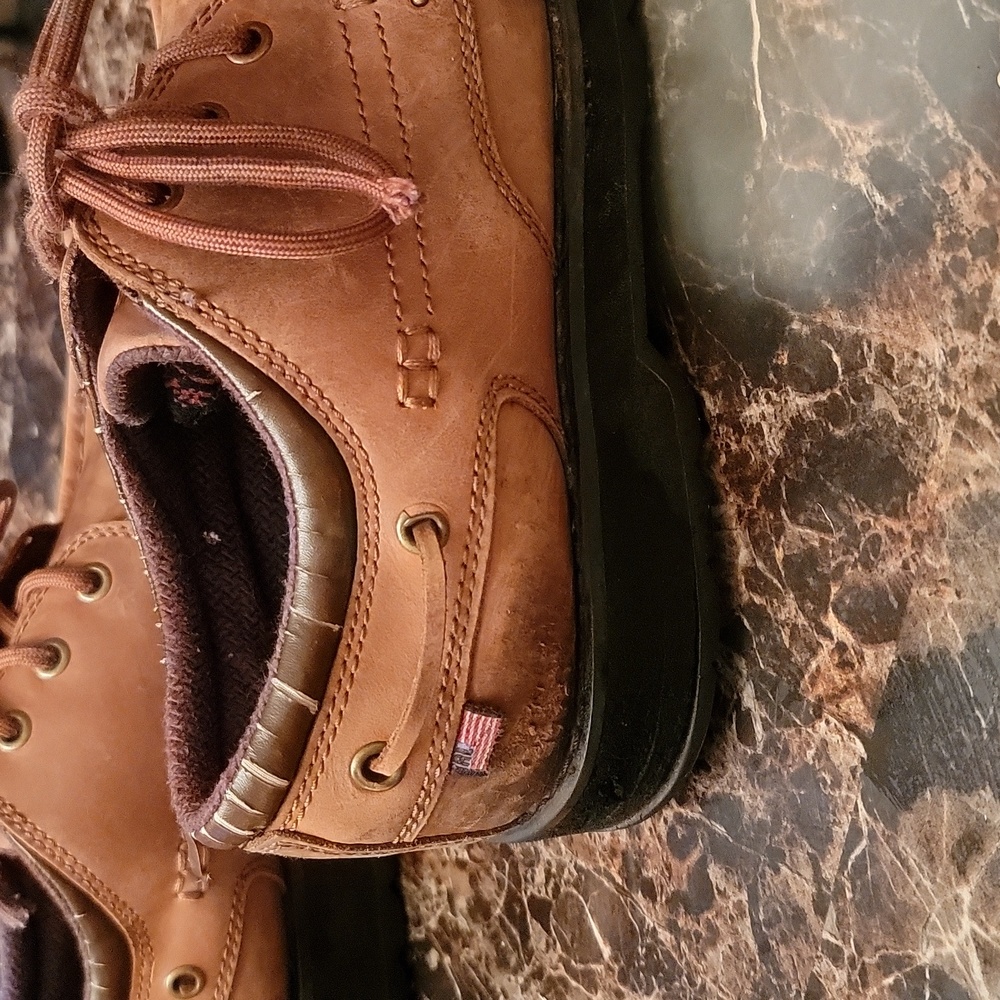 Shoes - Picture 4 of 4